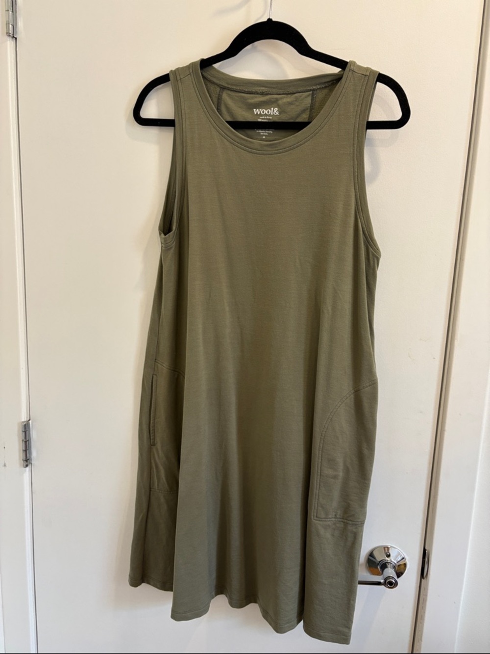 wool& olive green sleeveless casual dress